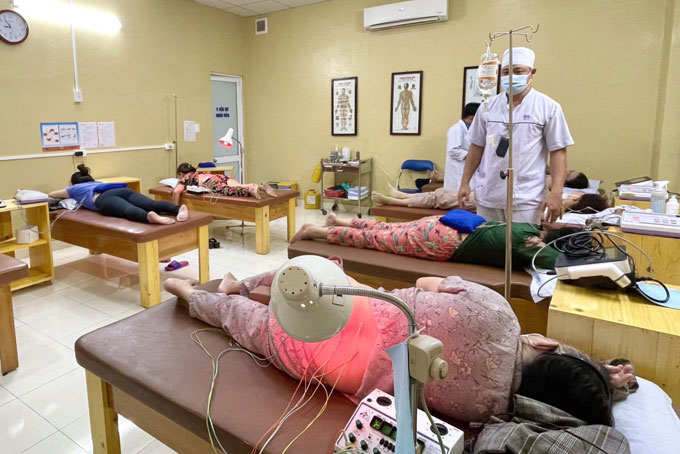 Khám và tư vấn miễn phí các bệnh lý cơ xương khớp - y học cổ truyền