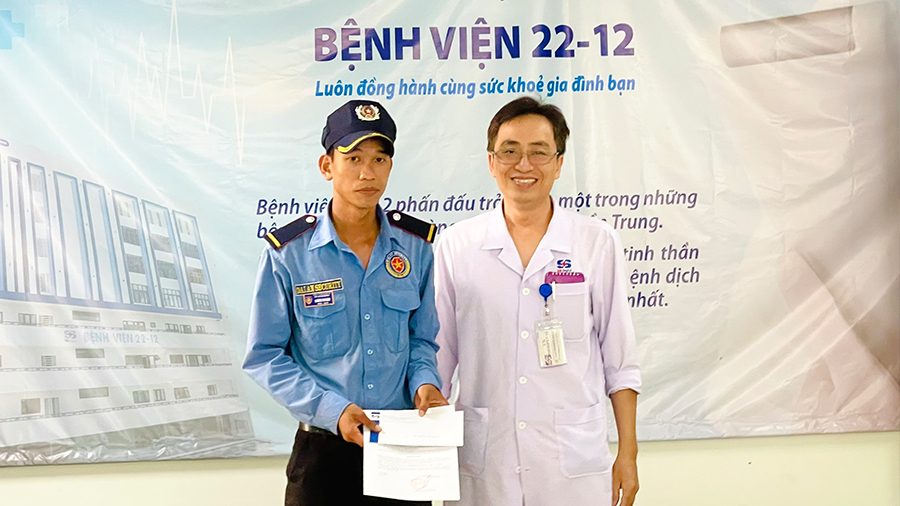 Bệnh viện 22-12 khen thưởng gương người tốt việc tốt